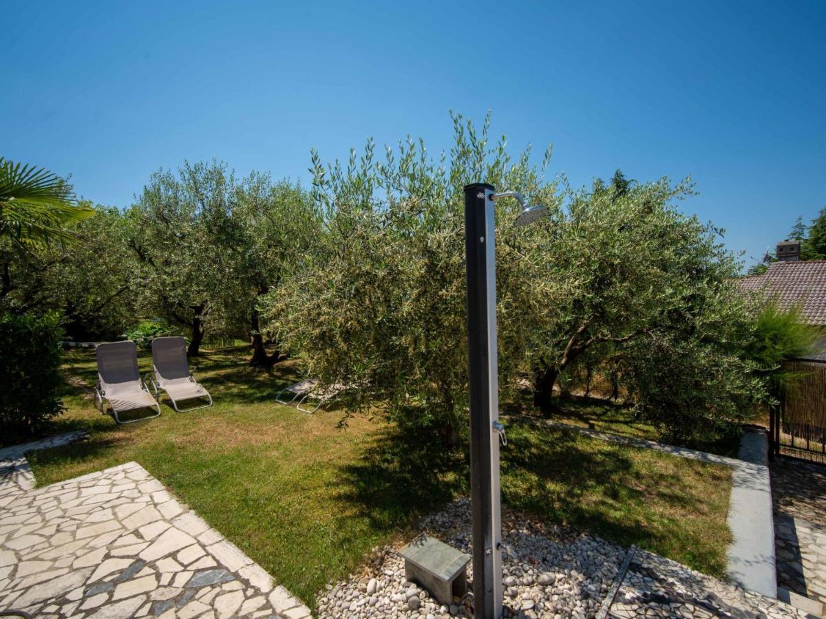 Apartment Albaneze Njivice Exterior foto