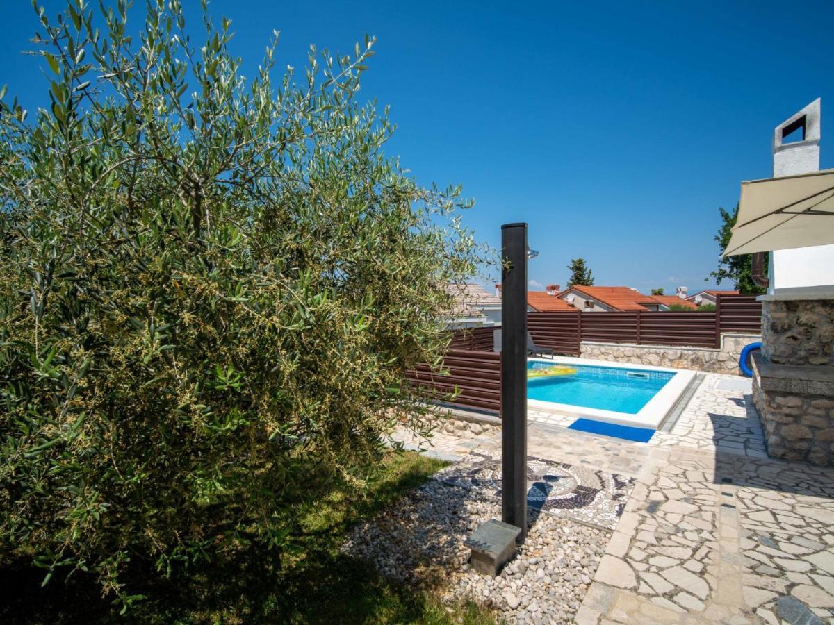 Apartment Albaneze Njivice Exterior foto